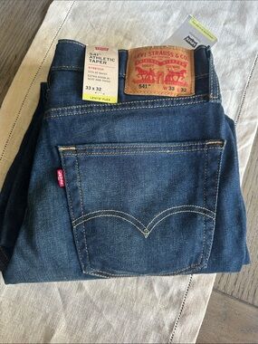 NWT Levi’s 541 Athletic Taper Jeans – W33 L32 – Dark Wash Levi’s Flex